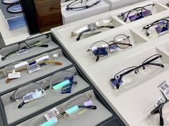 -造寸眼镜·蔡司官方授权店(东门店)