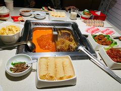 -海底捞火锅鲜切牛肉主题店(长寿路店)