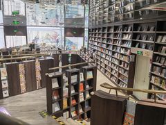 -钟书阁(群光广场店)
