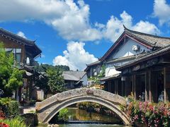 -桥边小楼·手工云南菜·古城观景小楼