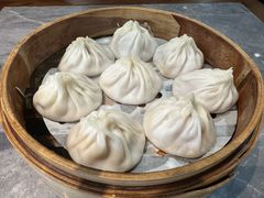 -莱莱小笼·乔艾