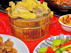 -岛中岛·海鲜大排档·万宁老字号(东澳店)