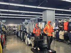 -迪卡侬(大英山店)