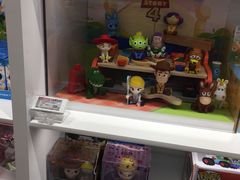 -泡泡玛特POPMART(杭州乐堤港店)
