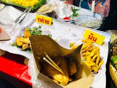 -瓦洛洛传统市场