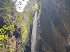 -龙水峡地缝景区