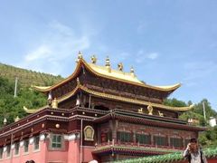 -塔尔寺游客服务中心