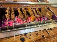 -老广烧烤(骆驼山康馨园店)