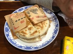 正宗肉夹馍-天下第一面(大雁塔北广场店)