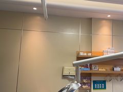 -上海仁爱医院口腔科 · 种植