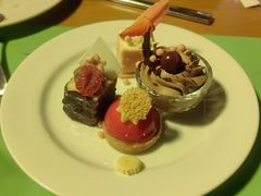 -两咖啡自助餐厅(静安香格里拉酒店)