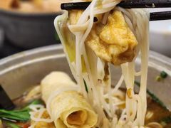 -铁锅哥米线