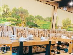 -菌海森林·非遗野生菌火锅(西山区滇池路摩根道店)