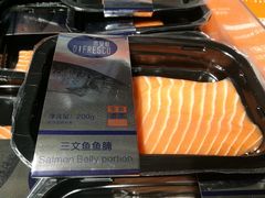 三文鱼腩刺身-盒马鲜生(曜一城店)