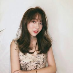 -V HAIR SALON造型