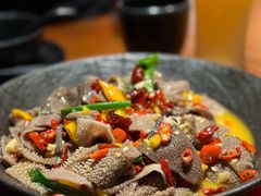 火爆片片毛肚-辣瓦·江西爆炒馆子