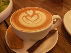 拿铁-Common Table · Brunch & Coffee