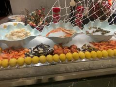 -广州万富希尔顿酒店·感趣自助餐厅·金秋蟹宴生蚝海鲜刺身