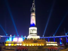 -人民防洪胜利纪念塔