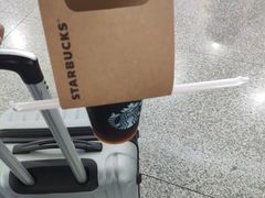 -星巴克(广州南站A18检票口楼上)