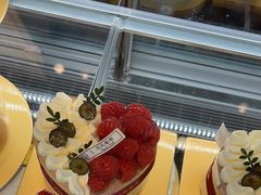 -花花卷卷·鲜食蛋糕(静安久光百货店)