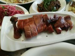 -丝路天山酒店(国际大巴扎店)