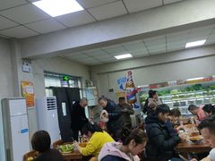 -不起眼麻辣烫凉皮店