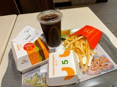 -麦当劳(得来速车道点餐 五里墩店)