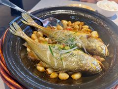 八分钟砂锅焗黄鱼-有喜胶东小馆(超极合生汇太申祥和店)