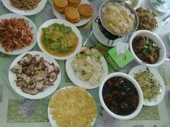 -明月食府(二区干二路店)