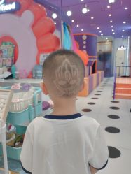 -Oh my head儿童理发(绿地·新田360店)