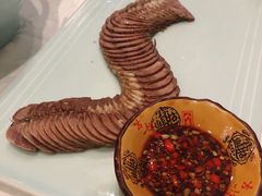 招牌香辣牛展-庄隐阁(悠方广场店)