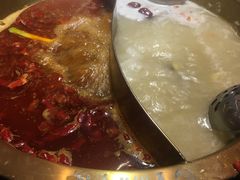 -重庆小天鹅火锅(中商广场店)