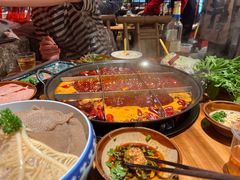 -周小明火锅(黑金冠社区店)