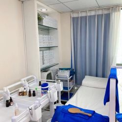 -蕾特恩专业祛痘