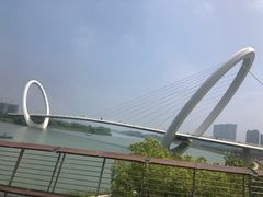 -南京眼步行桥
