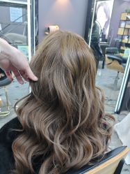 -藤野造型烫染·漂发