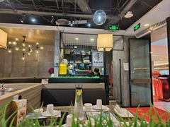 -黄记煌三汁焖锅(渝北金港国际店)