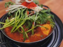 土豆排骨火锅-喇喇排骨火锅·传统韩式脊骨汤(望京西园总店)