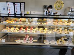 面包甜点陈列柜-PETIT PARIS 小巴黎(凯德1818店)