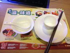 -滋味满屋美食坊(上海街店)