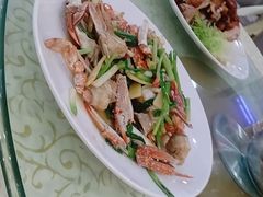 -鹏城人家海鲜酒家·23年老字号(较场尾店)