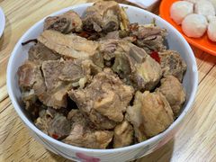 锅仔排骨-老殷锅仔