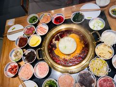 -周小明火锅(黑金冠社区店)