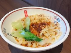 -顺溜·手工刀削面·黑金店(铜锣湾店)