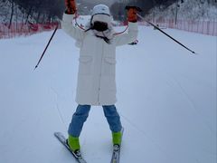 -亚布力新体委滑雪场