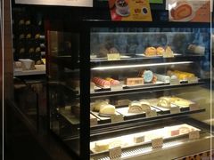 面包甜点陈列柜-麦当劳(东苑丽宝商业广场店)