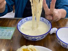 -雪琴面馆富安特色鱼汤面(城中花园店)