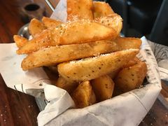 -I HOLIC艾豪丽披萨(KKone店)