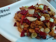 -有红鸡毛店·川菜(建设路店)